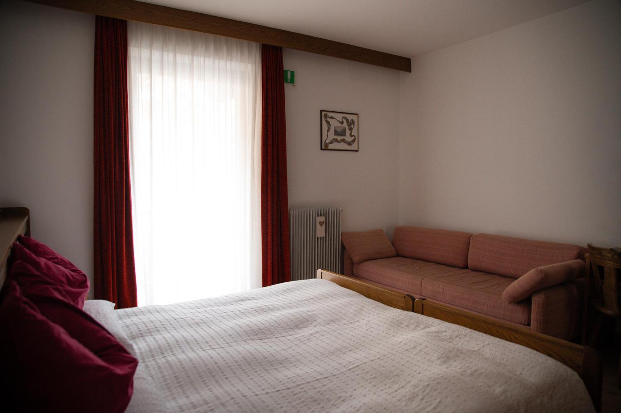 Hotel La Baita 마돈나 디 캄필리오 외부 사진