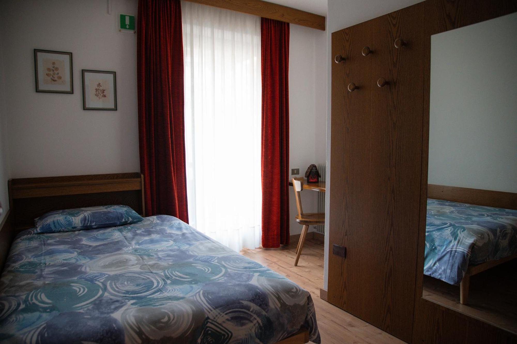 Hotel La Baita 마돈나 디 캄필리오 외부 사진