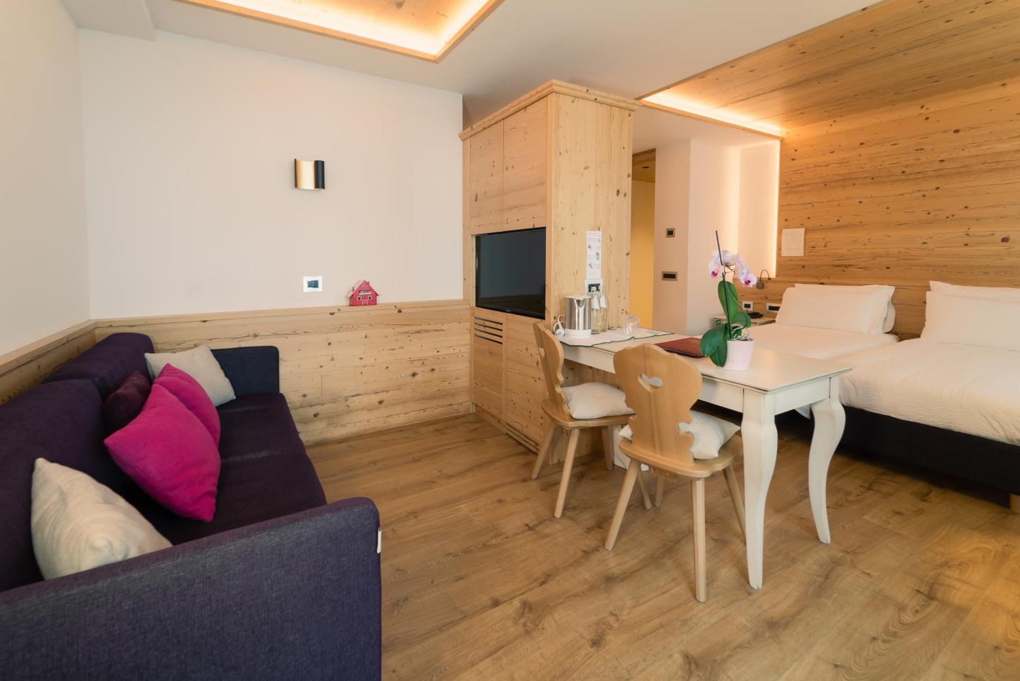 Hotel La Baita 마돈나 디 캄필리오 외부 사진