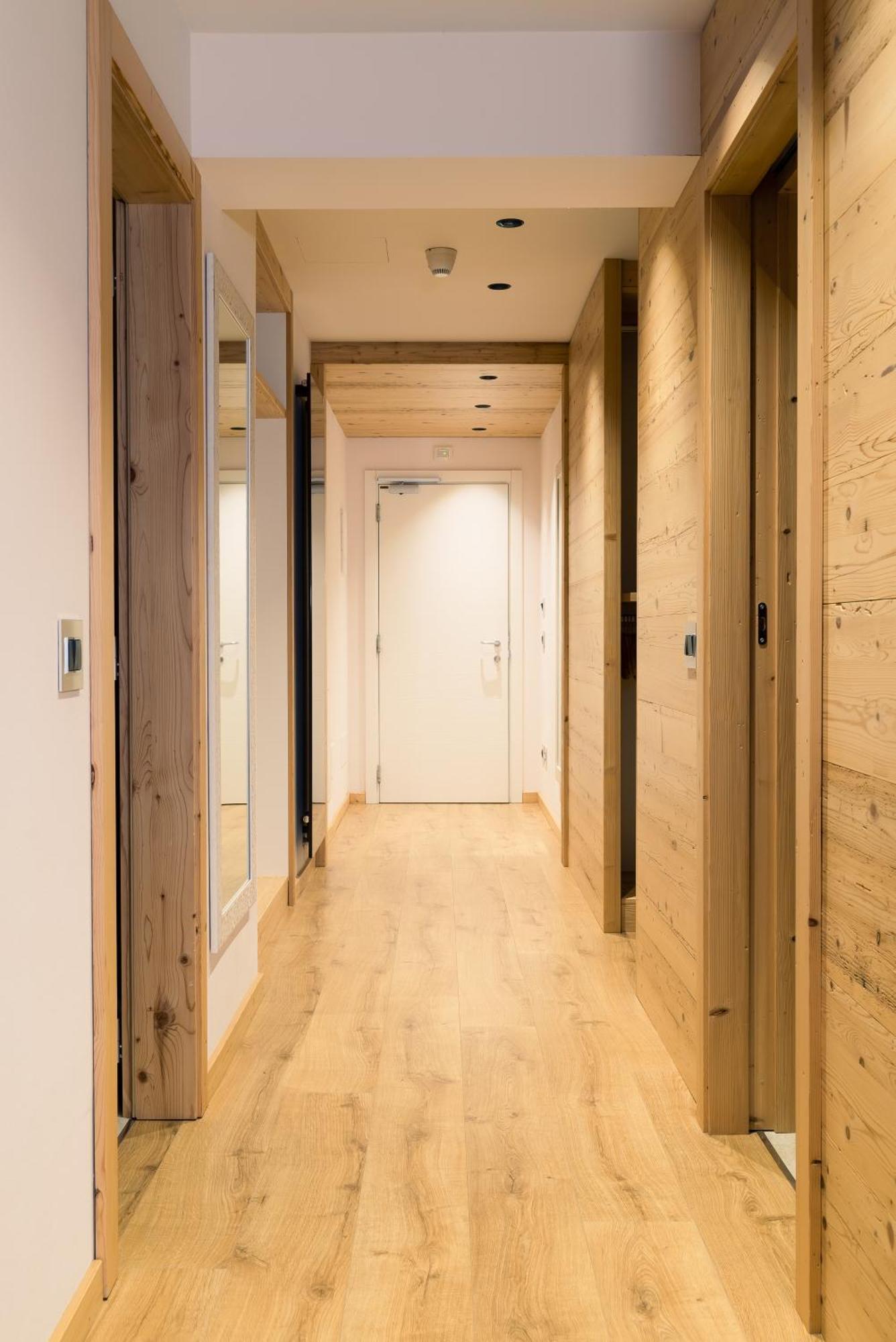 Hotel La Baita 마돈나 디 캄필리오 외부 사진